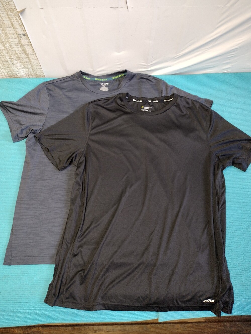 Tek Gear Dry-Tek Set Of 2 Men's Short Sleeve Athletic T-Shirt Crew Neck - XL